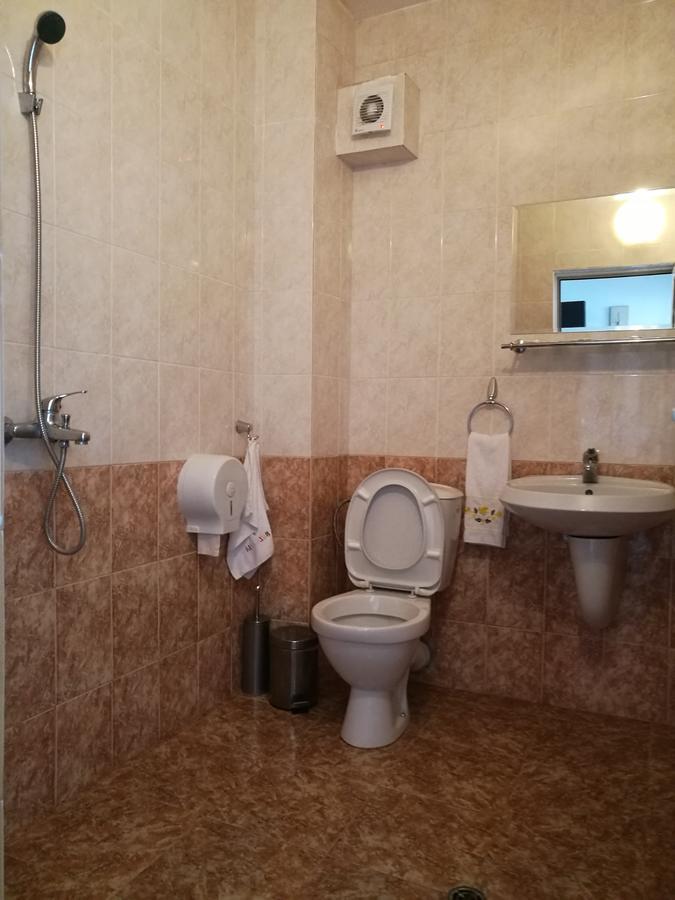 Family Hotel Lipite Tipcsenica Kültér fotó