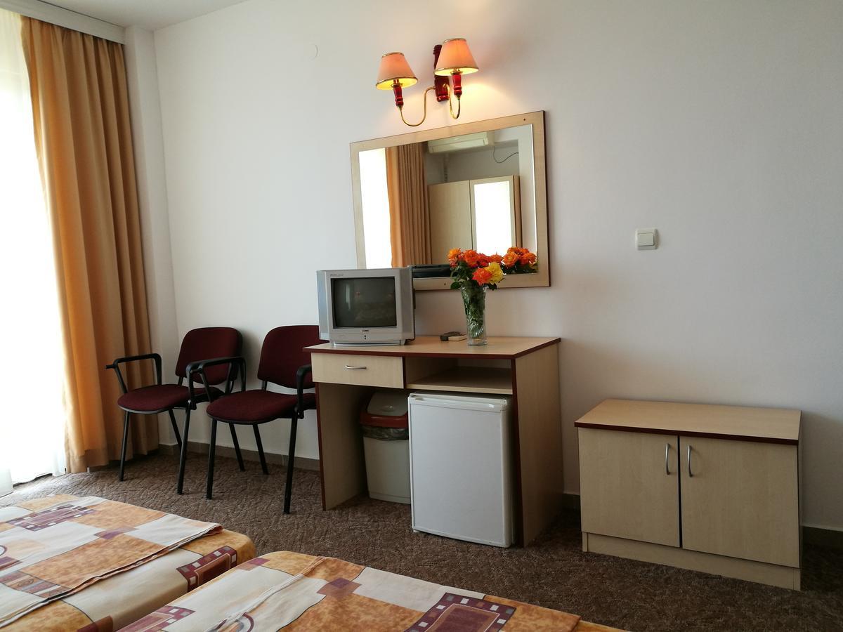 Family Hotel Lipite Tipcsenica Kültér fotó