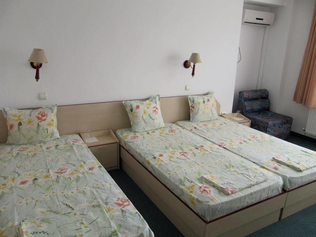 Family Hotel Lipite Tipcsenica Kültér fotó
